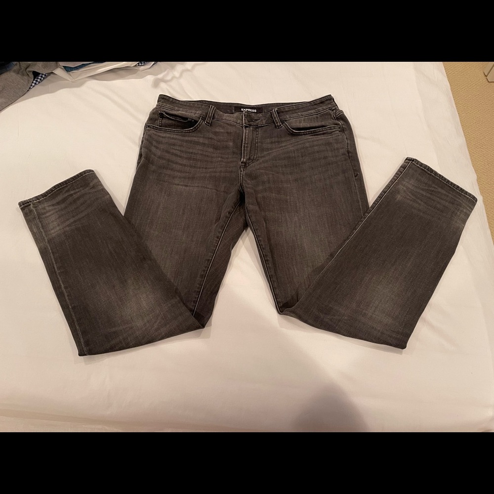 Express black slim stretch jeans near perfect